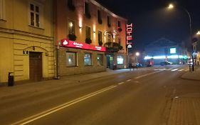 Hotel Pod Trzema Rozami